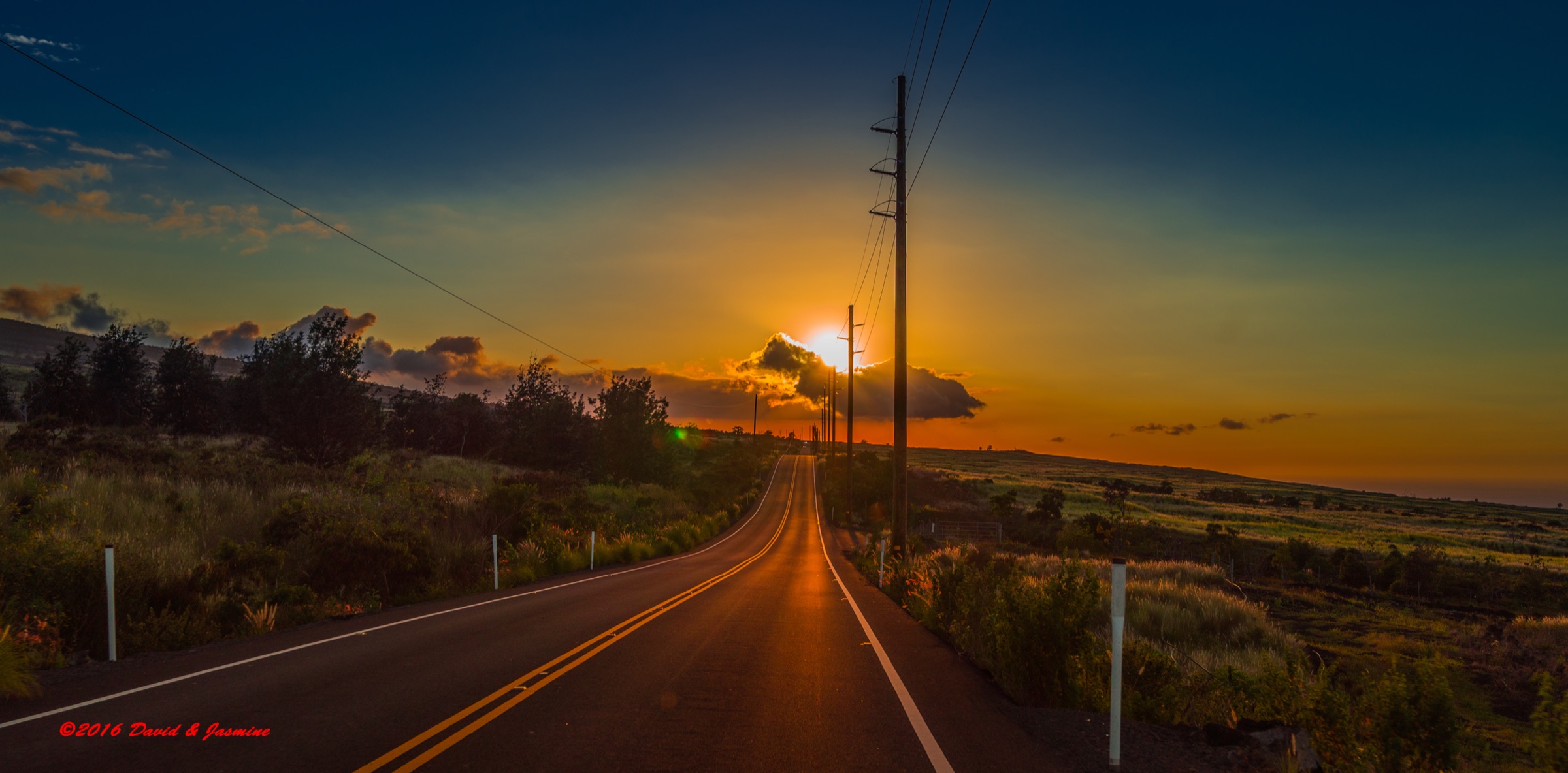 Oahu highway toward the Koolau mountains